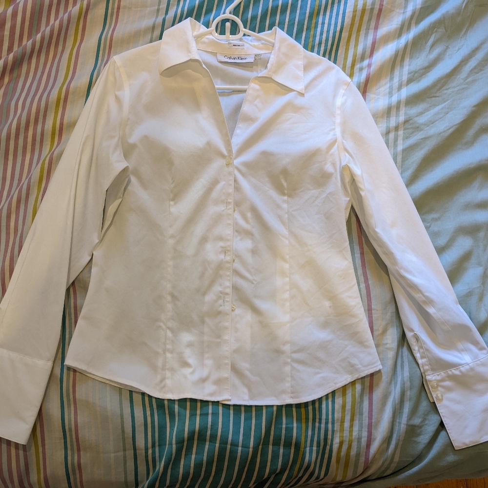 Calvin Klein Women's Blouse Dress Shirt Size 6 Non-Iron - Picture 3 of 9
